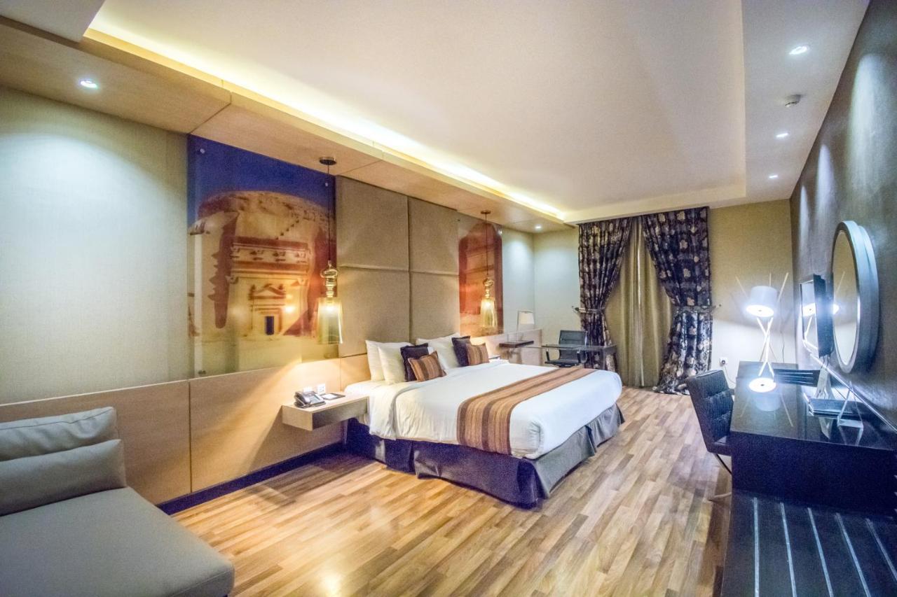 Grand Plaza Hotel - Takhasosi Эр-Рияд Экстерьер фото