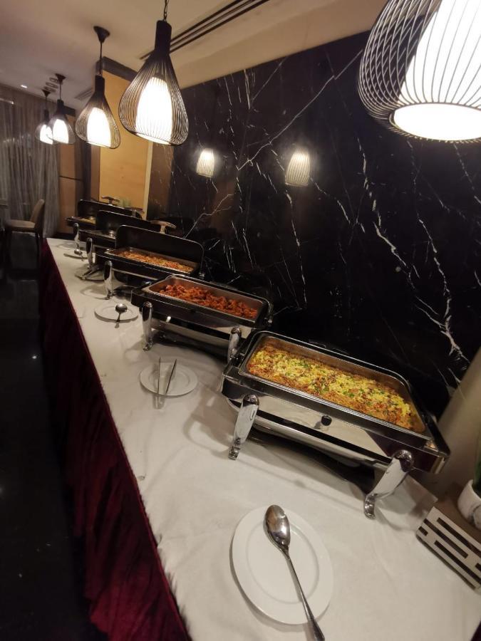 Grand Plaza Hotel - Takhasosi Эр-Рияд Экстерьер фото