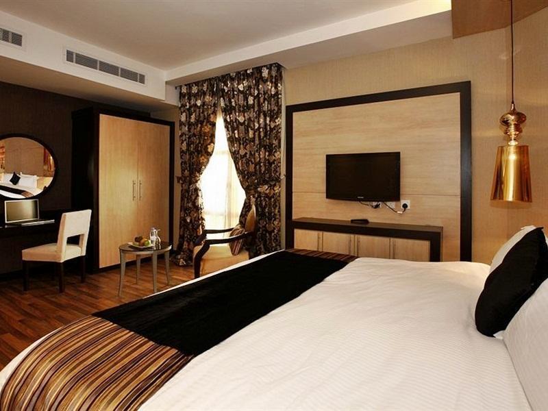 Grand Plaza Hotel - Takhasosi Эр-Рияд Экстерьер фото